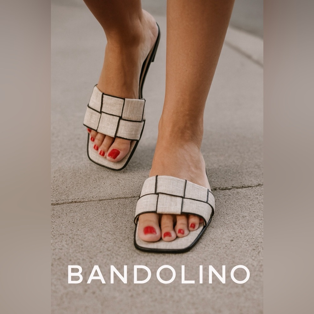 Bandolino Women's Tan Slide Sandals